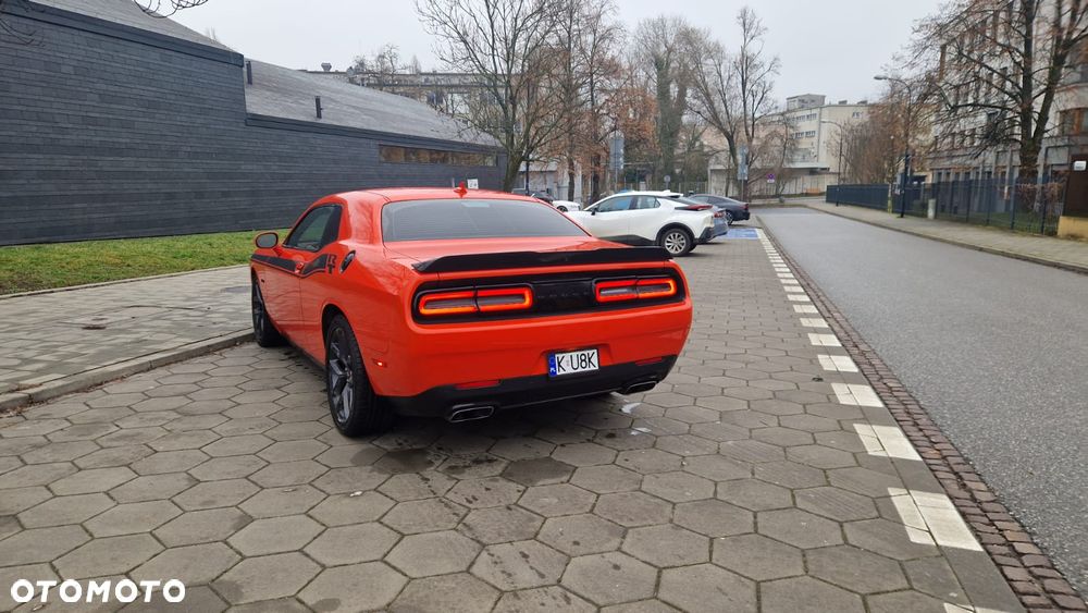 Dodge Challenger 5.7 R/T - 9