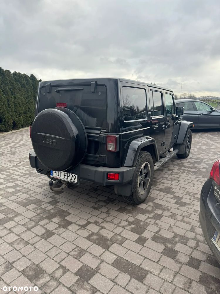Jeep Wrangler Unlimited 2.8 CRD DPF Automatik Sahara - 2