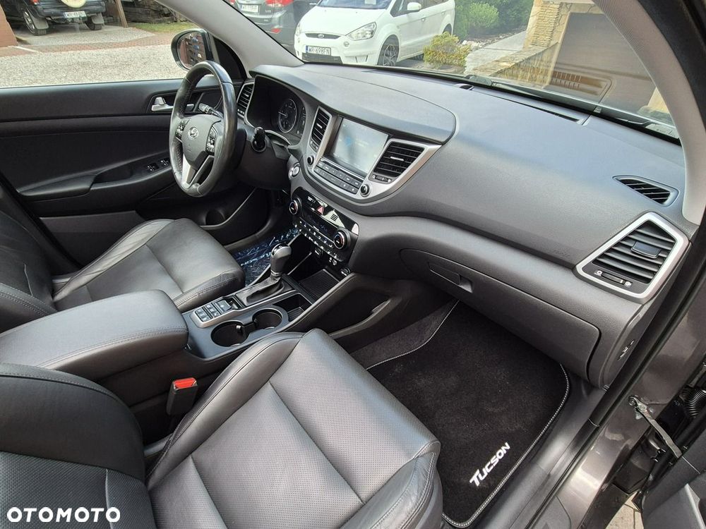 Hyundai Tucson - 12