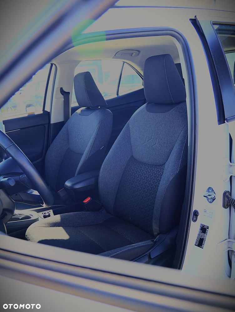 Toyota Yaris Cross Hybrid 1.5 Comfort 4x4 - 18