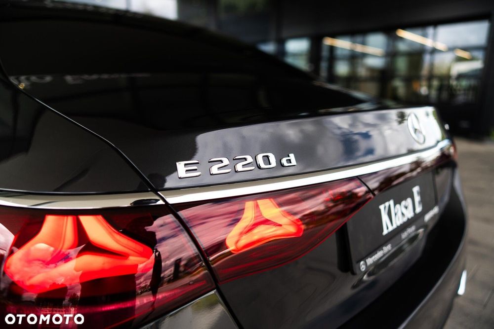 Mercedes-Benz Klasa E - 26