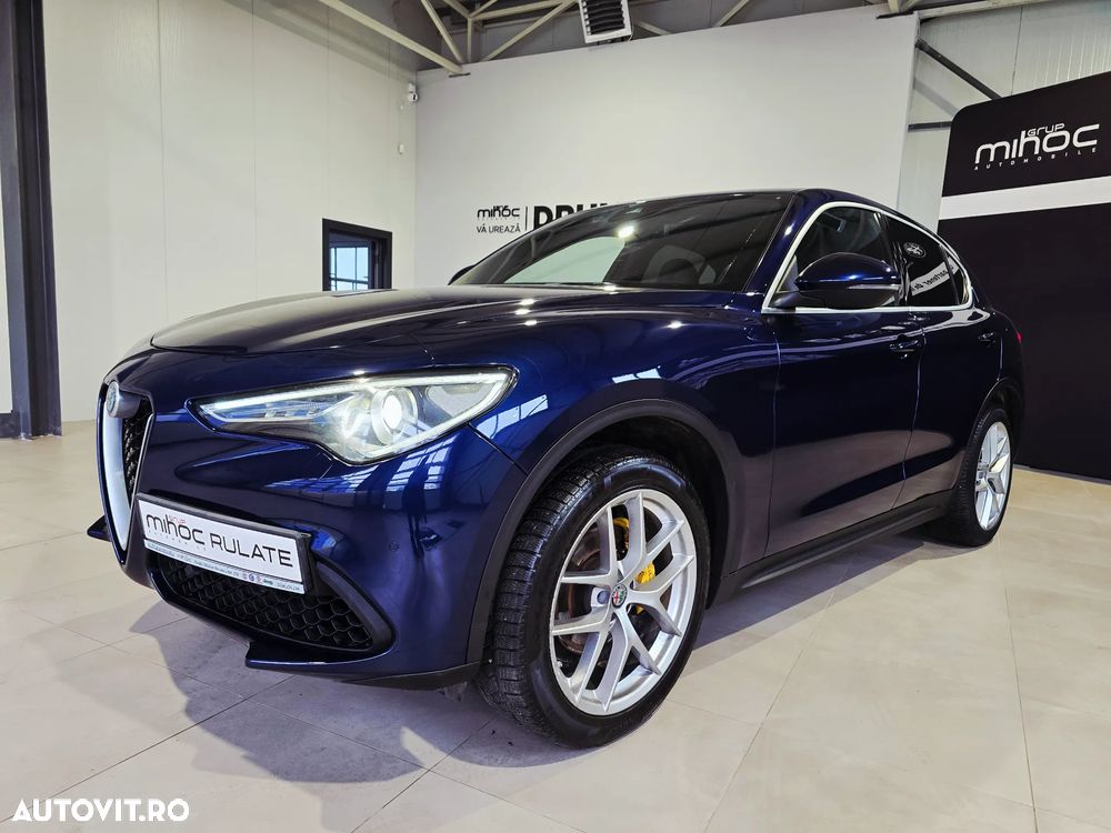 Alfa Romeo Stelvio 2.0 Turbo AWD AT8 Super - 2