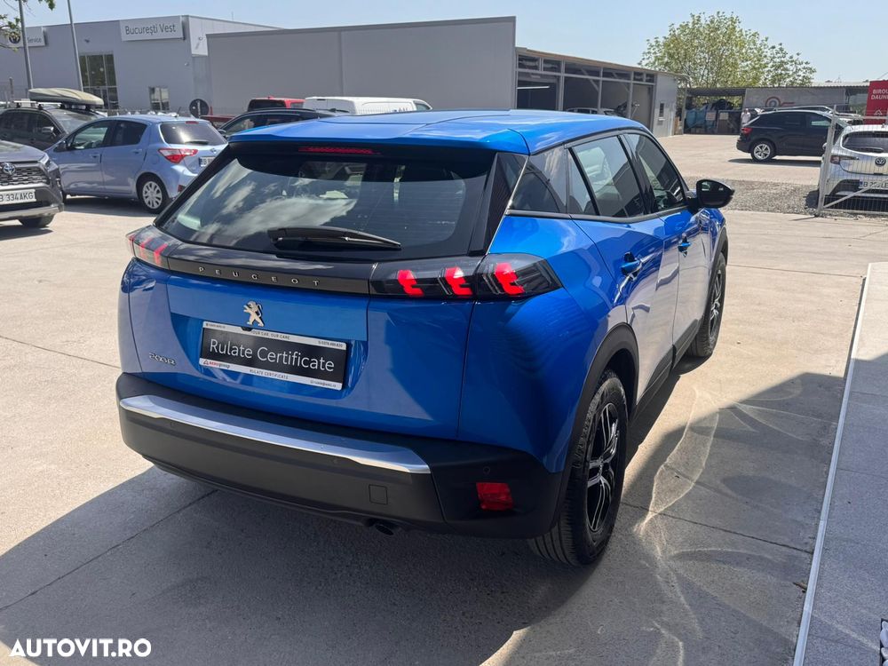 Peugeot 2008 1.2 L PureTech STT Allure - 8