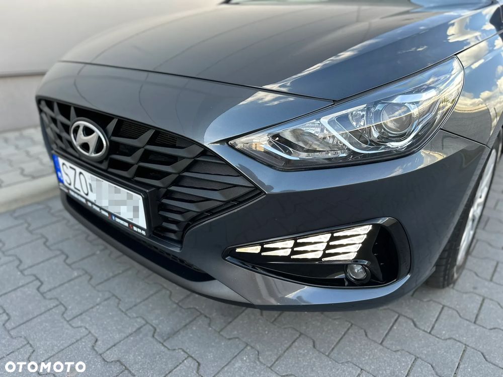 Hyundai i30 1.5 DPI Classic + - 38