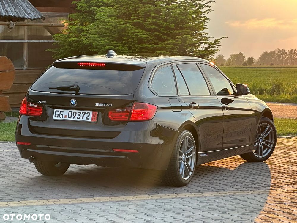 BMW Seria 3 320d xDrive DPF Edition Exclusive - 24