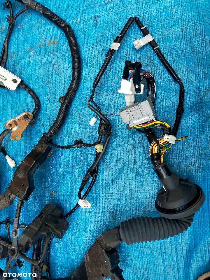 Mazda CX-5 CX5 2.0 BENZYNA PE01 Instalacja Wiązka Silnika Skrzynka Komory 2012-2015 - 3