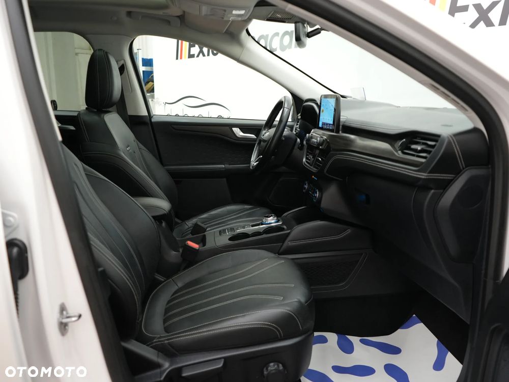 Ford Kuga 2.5P PHEV FWD Vignale - 39