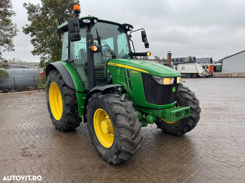 John Deere 5125R - 3