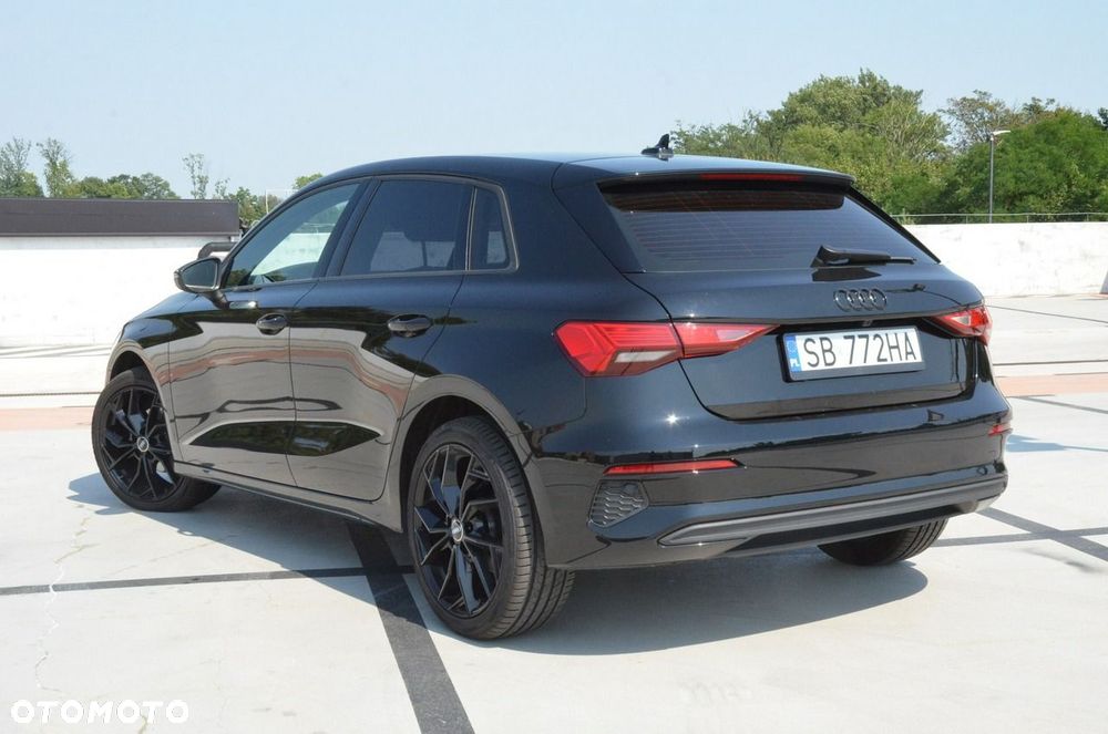 Audi A3 Sportback 30 TDI Advanced - 11