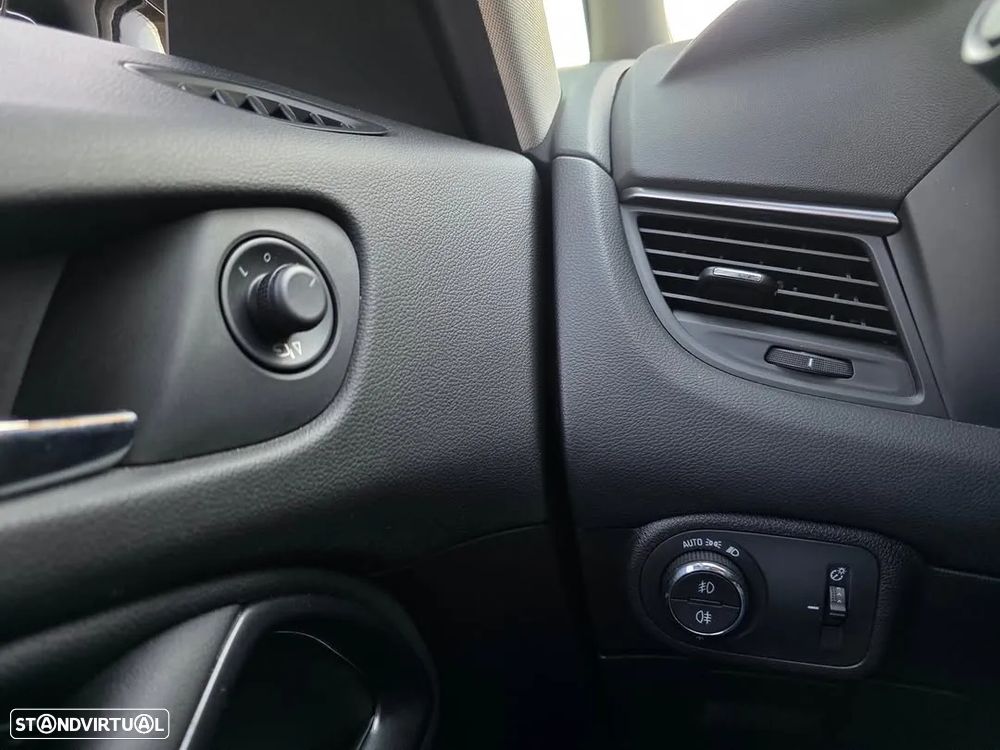 Opel Zafira 1.6 CDTi Innovation S/S - 10