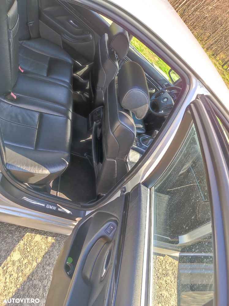 BMW Seria 5 520d - 5