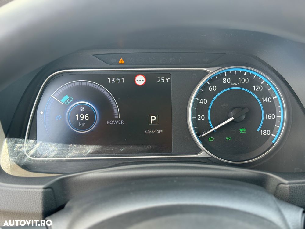Nissan LEAF 40 kWh - 14