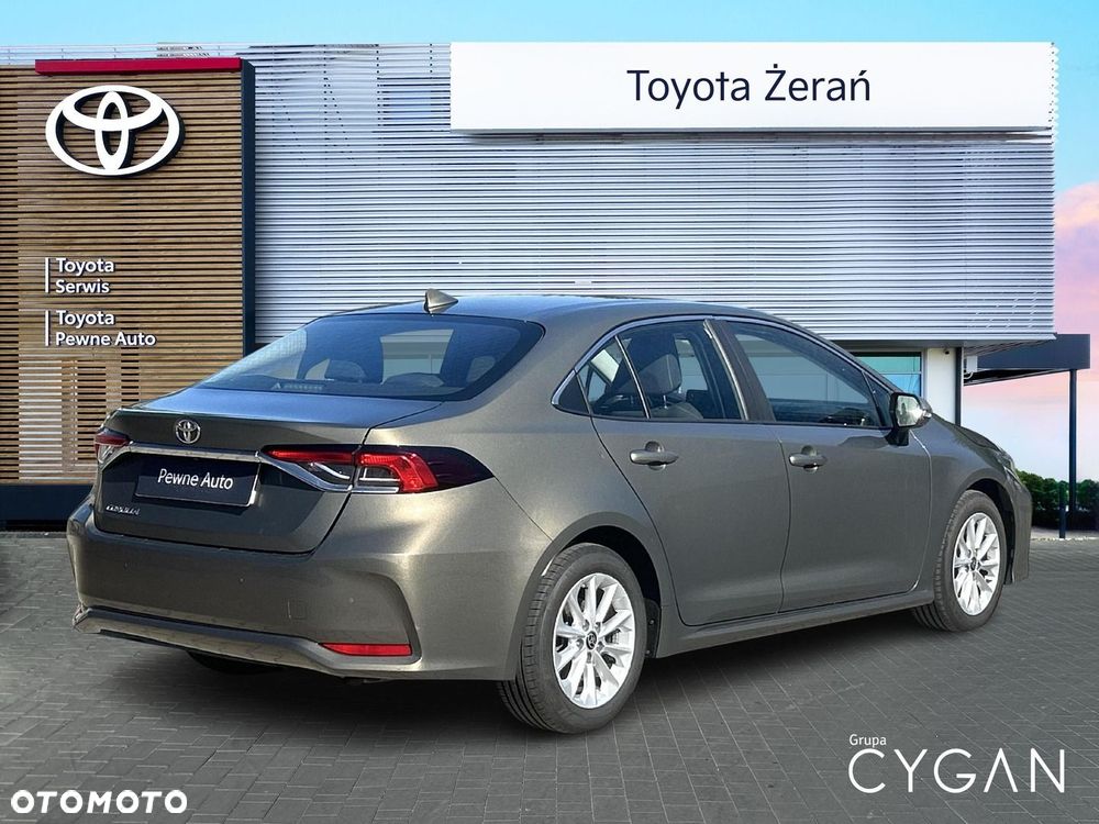 Toyota Corolla - 5