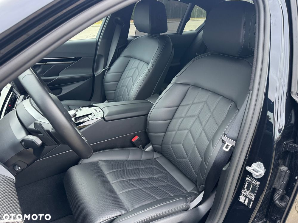 BMW Seria 5 520d M Sport - 14