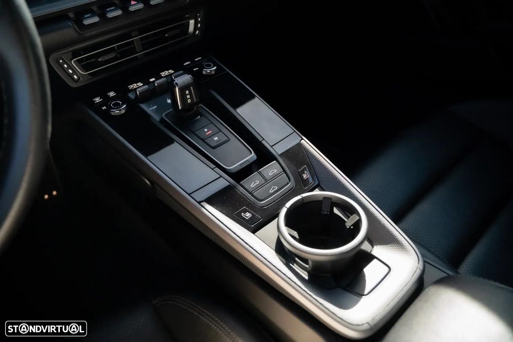 Porsche 911 (992) - 23