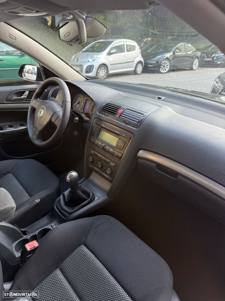Skoda Octavia Break 1.9 TDi Sportline - 9