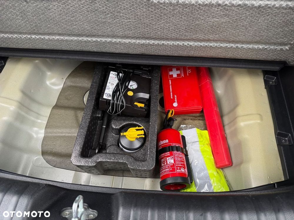 Kia XCeed 1.6 T-GDI Prestige Line DCT - 13