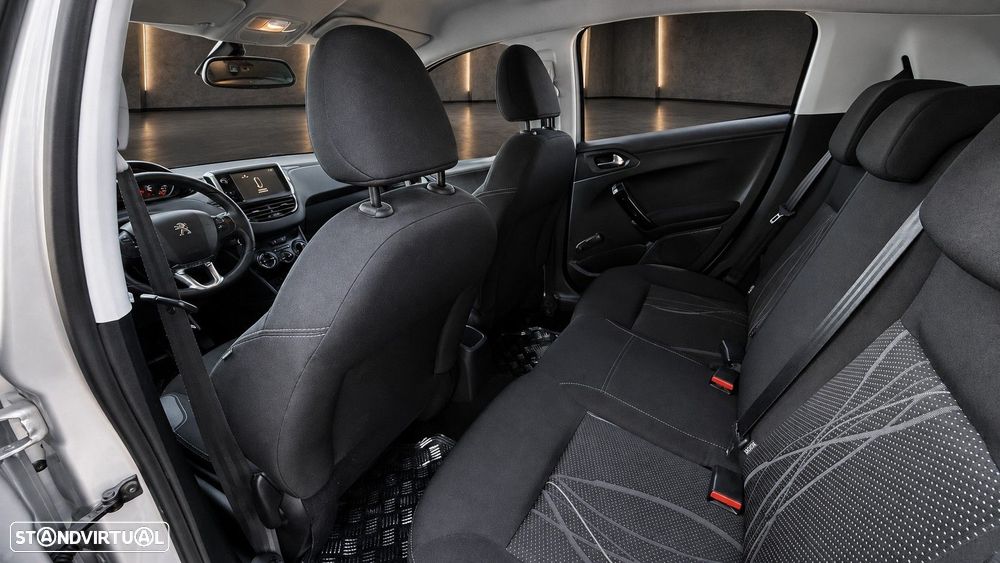 Peugeot 208 1.2 PureTech Active - 13