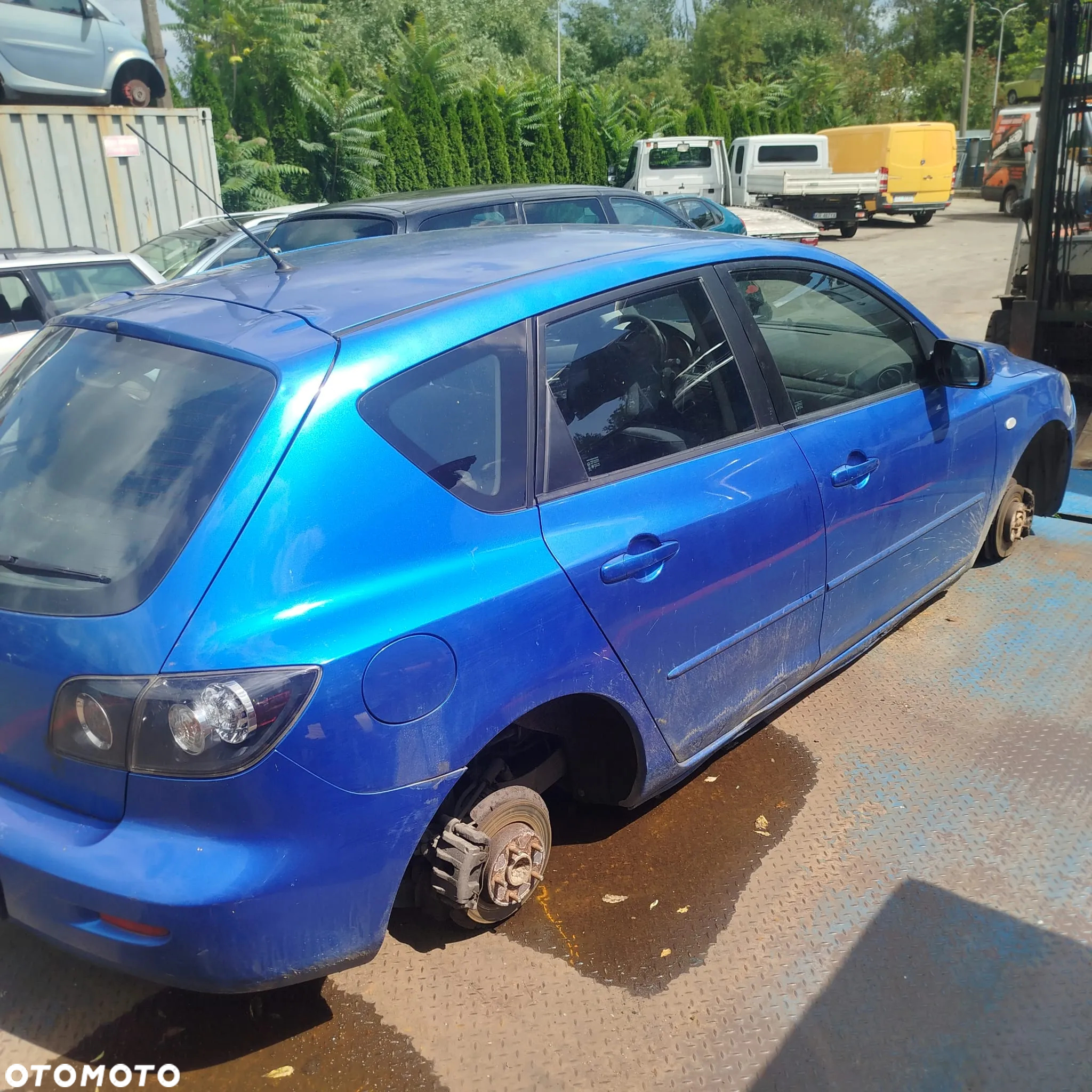 Mazda 3 na części. - 8