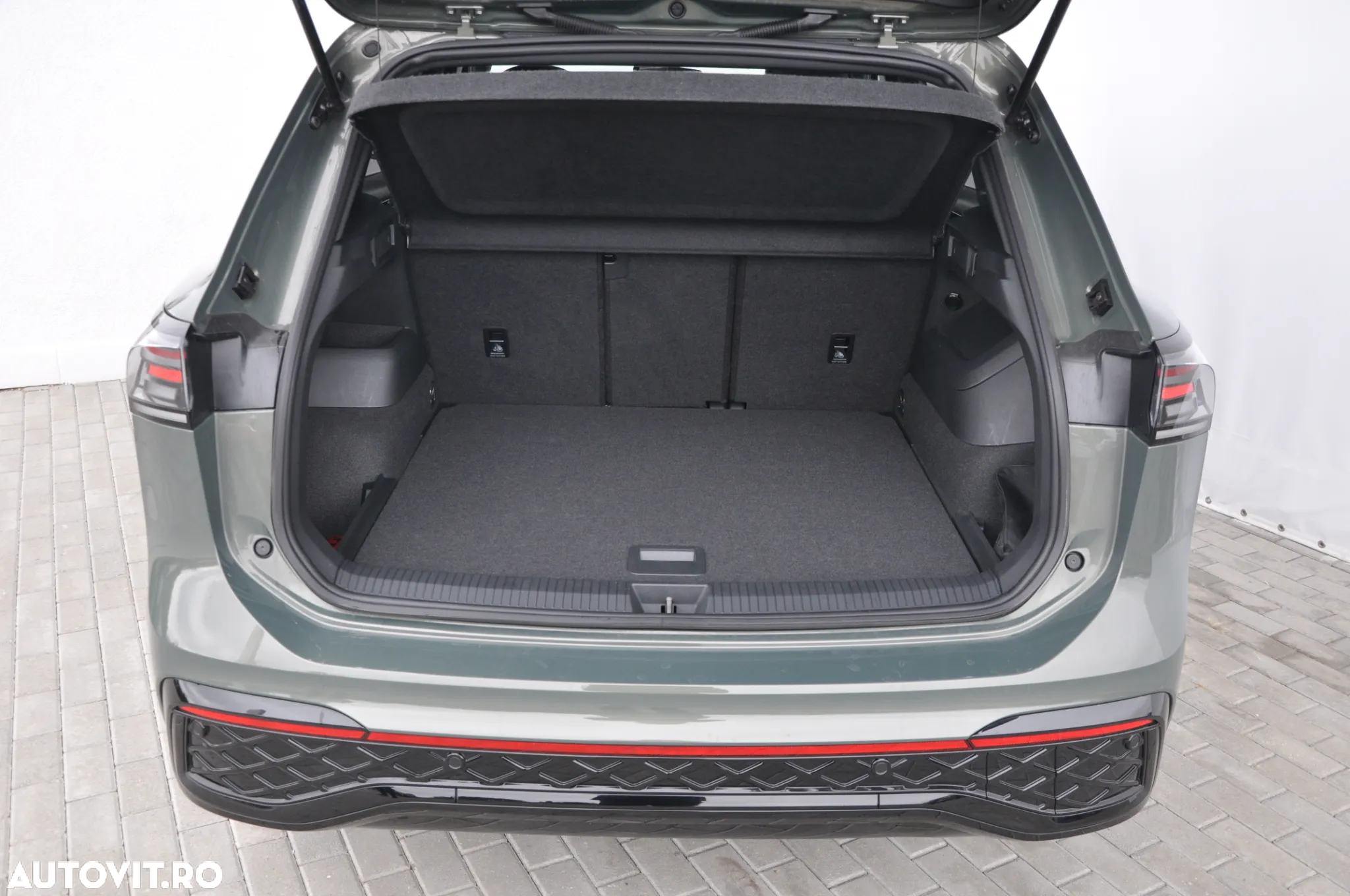 Volkswagen Tiguan 2.0 TDI DSG 4Motion R-Line - 39