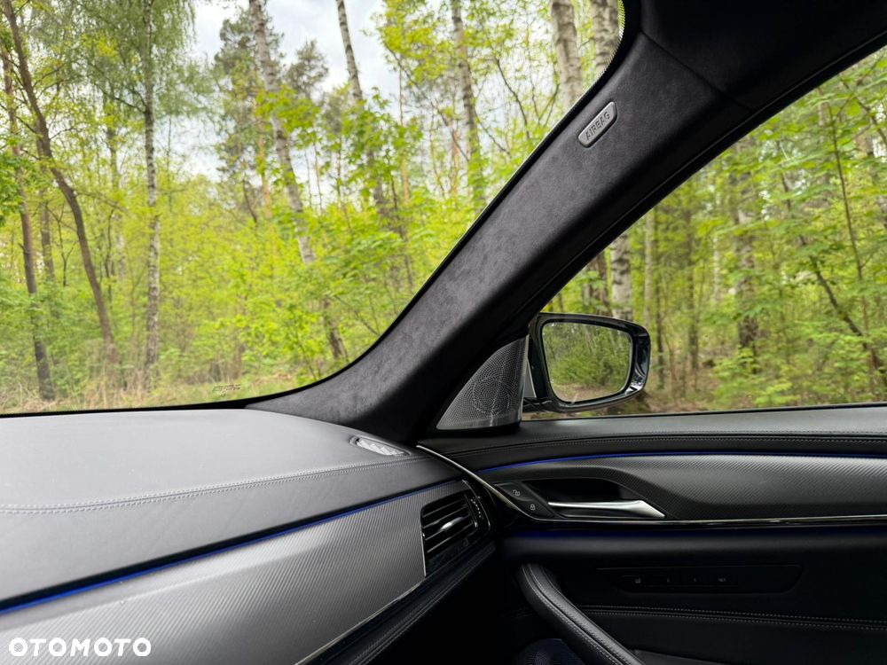 BMW M5 Standard - 32