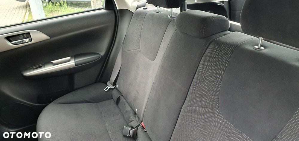 Subaru Impreza - 13