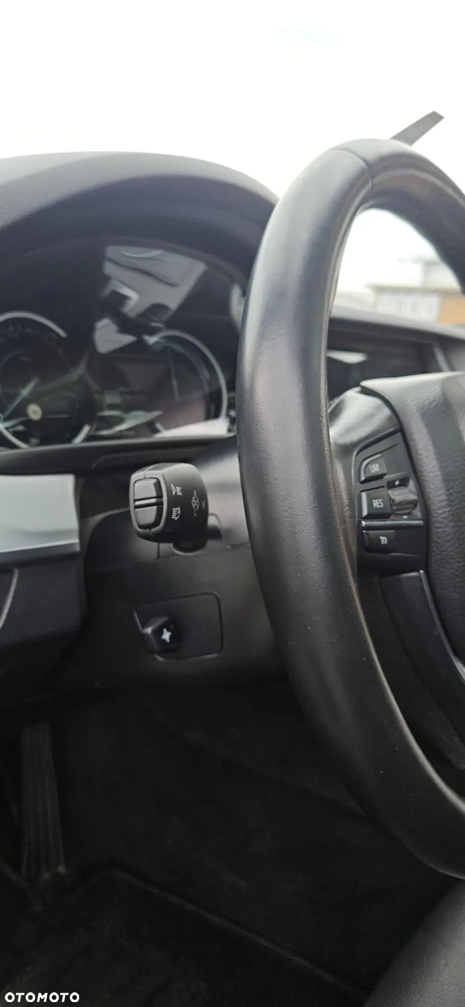 BMW Seria 5 520d Luxury Line - 11