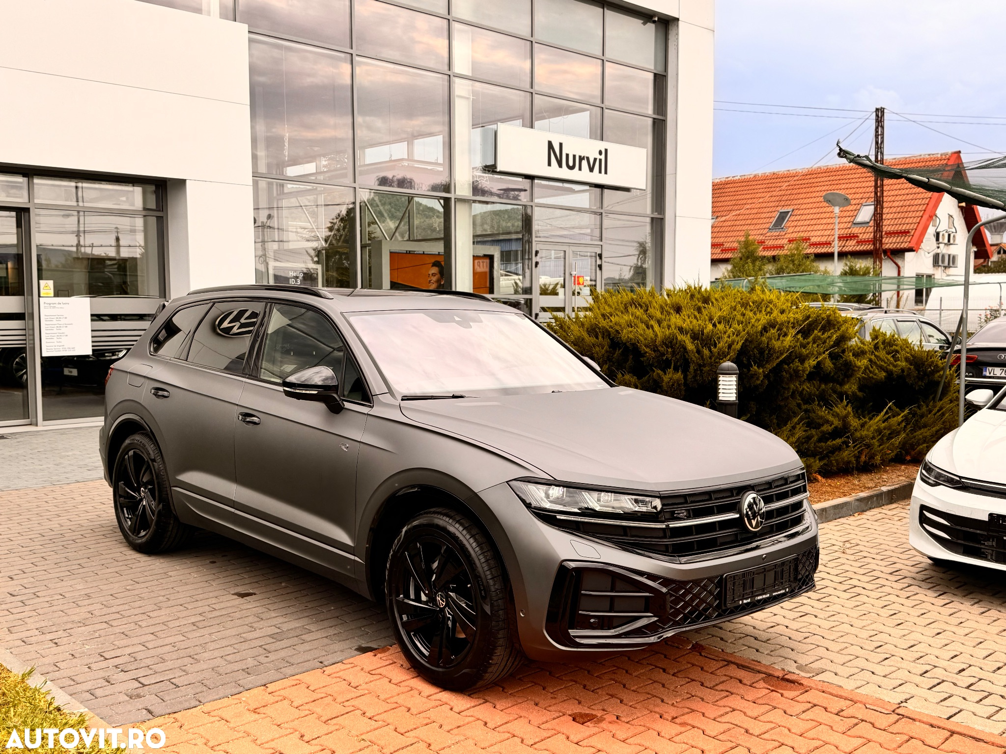 Volkswagen Touareg V6 TDI 4MOTION R-Line - 4