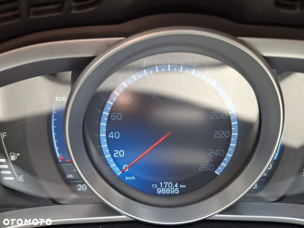 Volvo V40 - 37