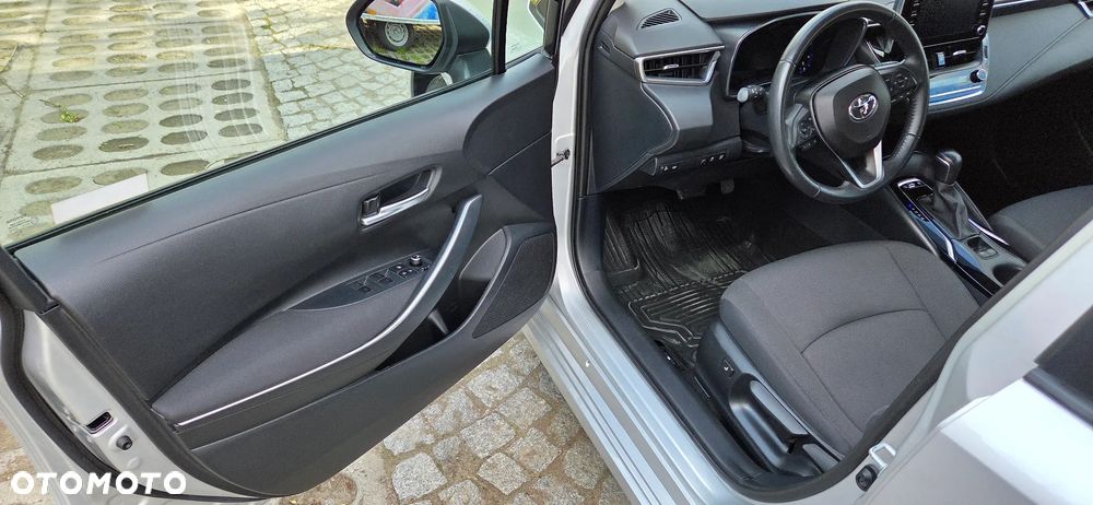 Toyota Corolla 1.8 Hybrid Comfort - 12
