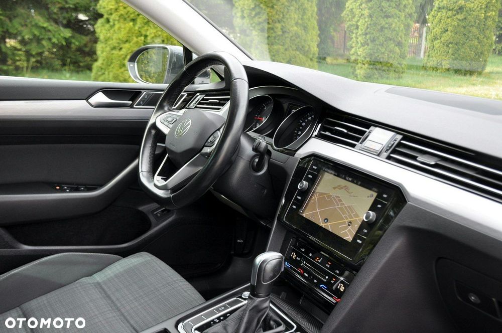 Volkswagen Passat Variant - 18