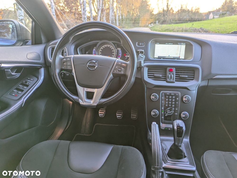 Volvo V40 T2 RDesign - 12