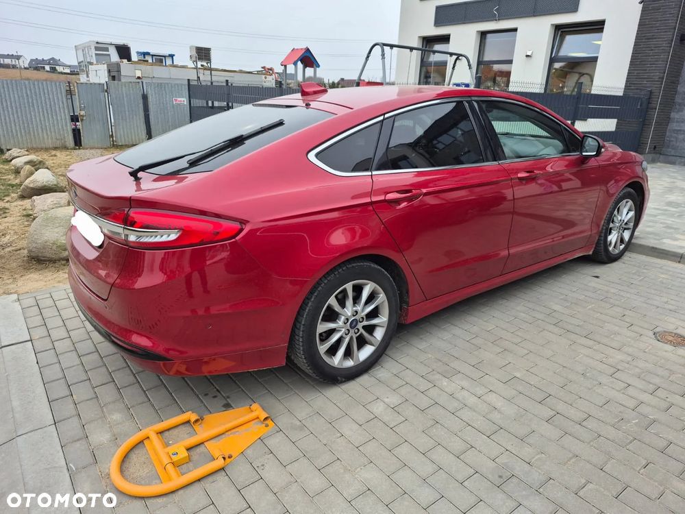 Ford Mondeo 2.0 TDCi Ambiente PowerShift - 4