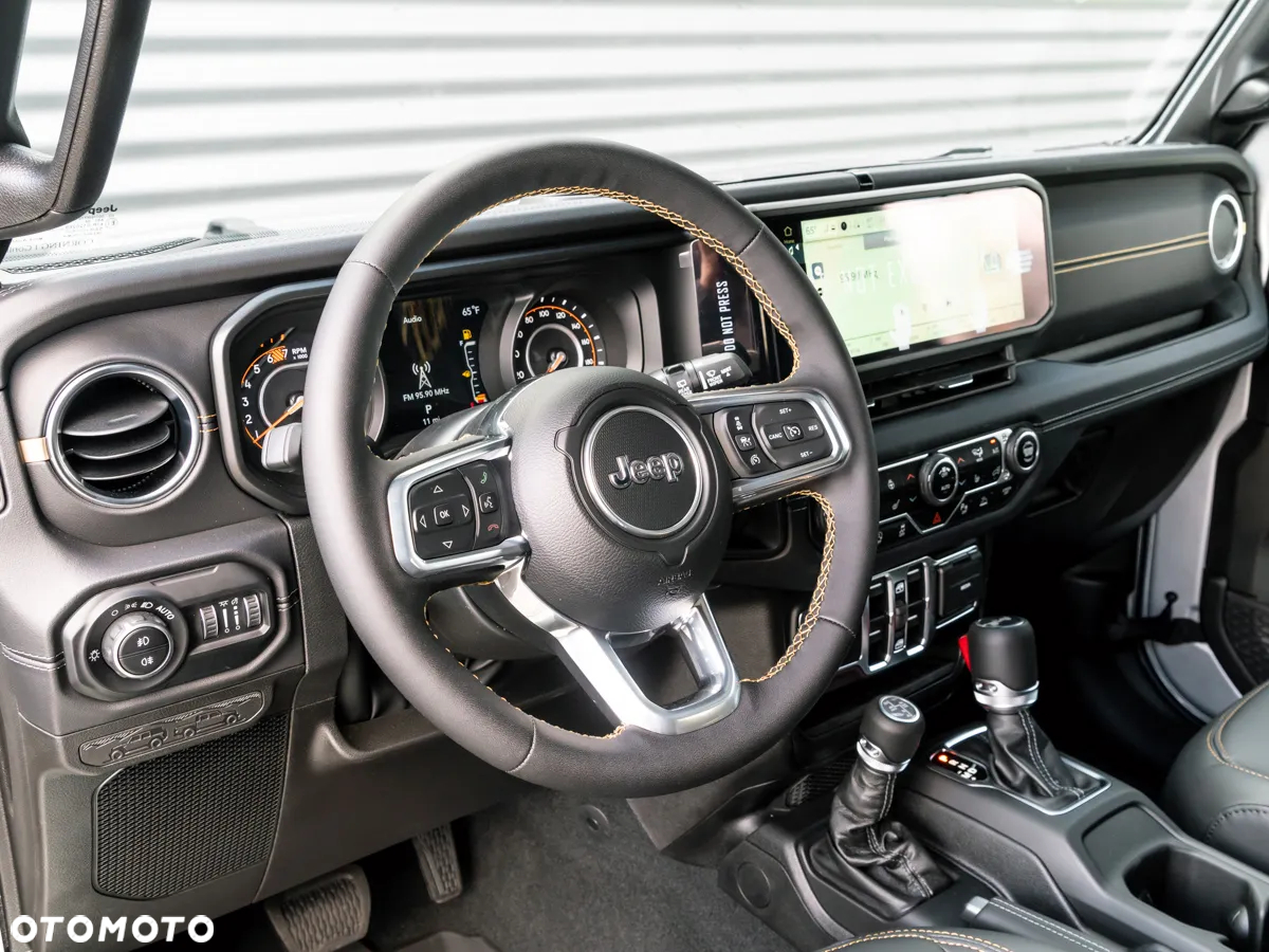 Jeep Wrangler Unlimited GME 2.0 Turbo Sahara - 29