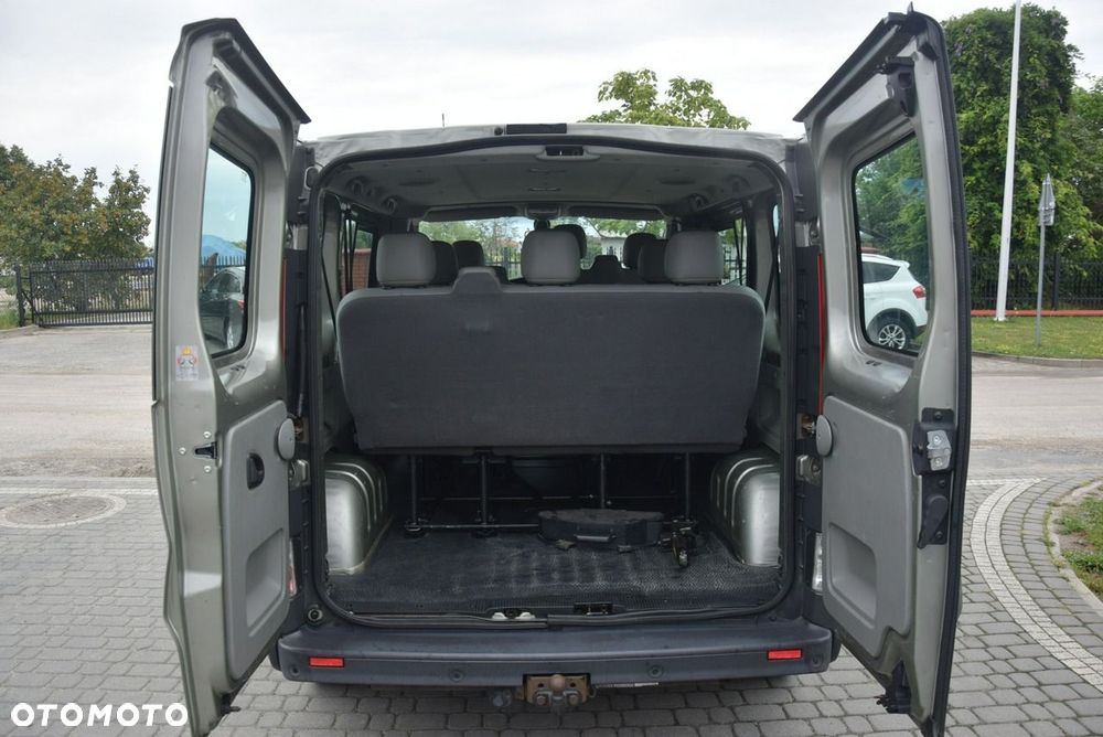 Opel Vivaro - 16