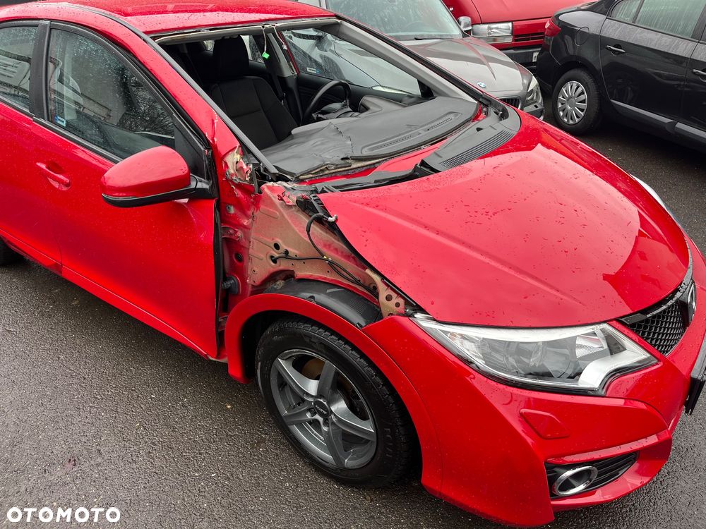 Honda Civic 1.8 i-VTEC Sport Black Edition - 6