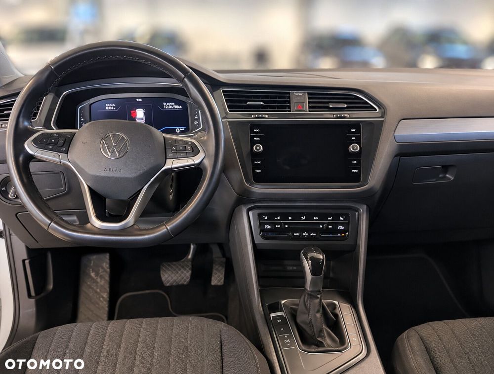 Volkswagen Tiguan Allspace 2.0 TDI Life DSG - 2