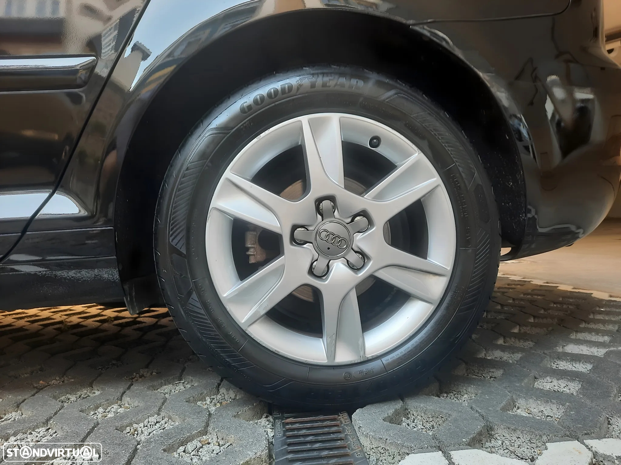 Audi A3 Sportback 1.9 TDi Attraction - 3