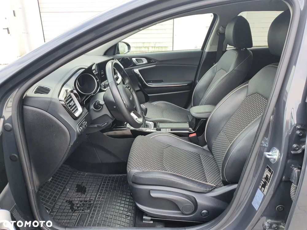 Kia Ceed 1.5 T-GDI Tribute - 28