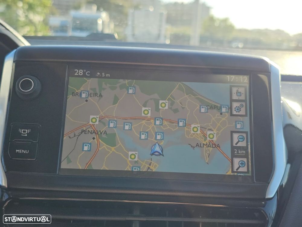 Peugeot 208 1.6 e-HDi Allure - 17