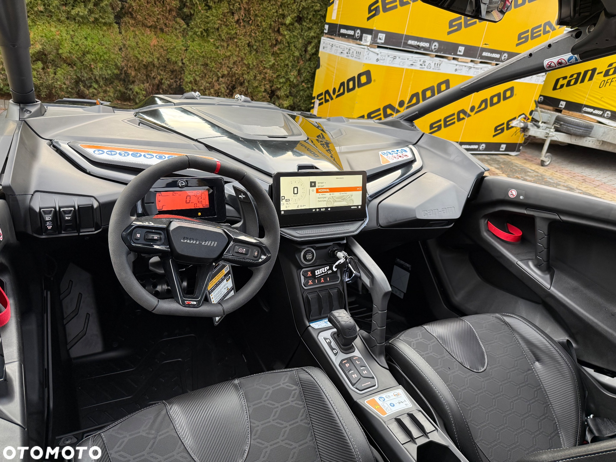 Can-Am Maverick - 13