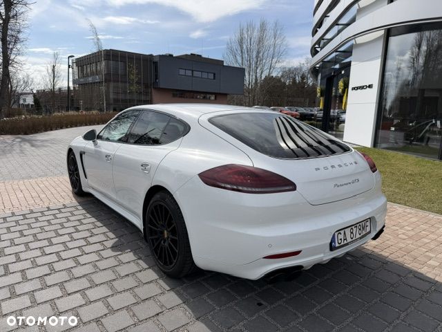 Porsche Panamera - 3