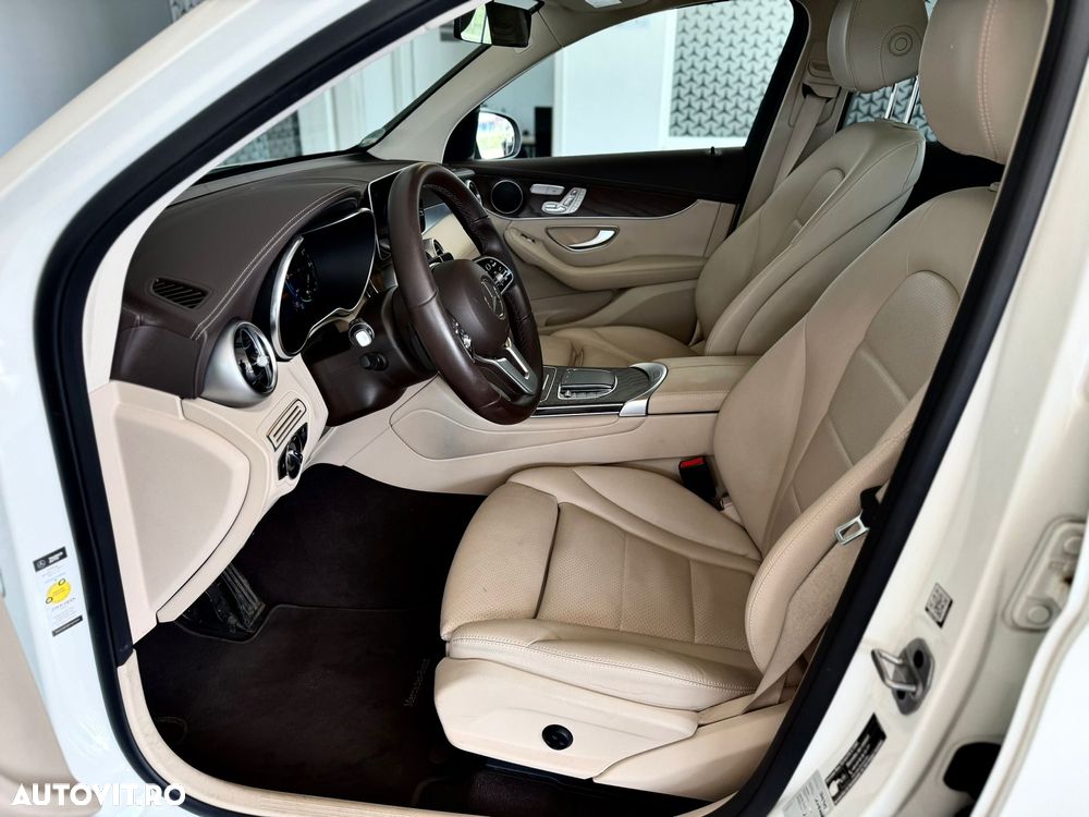 Mercedes-Benz GLC - 16