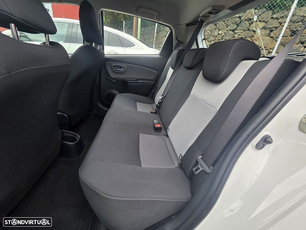 Toyota Yaris 1.0 VVT-i Comfort Plus - 7