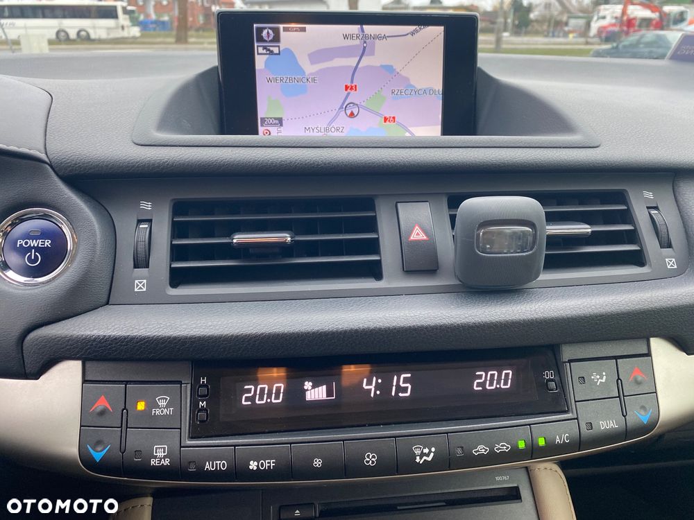 Lexus CT 200h Elegance - 17