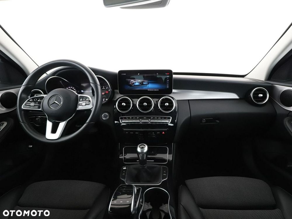 Mercedes-Benz Klasa C 180 9G-TRONIC Avantgarde - 16