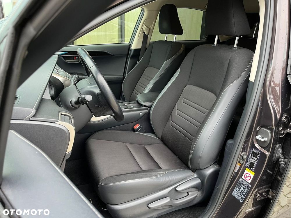 Lexus NX 300h Elite AWD - 6