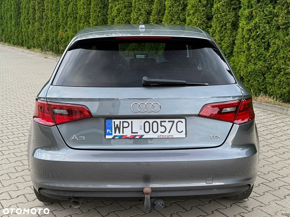 Audi A3 Sportback 1.6 TDI design - 10