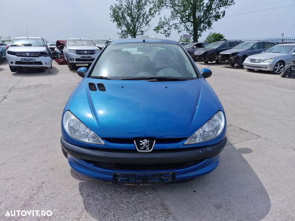 Dezmembram Peugeot 206