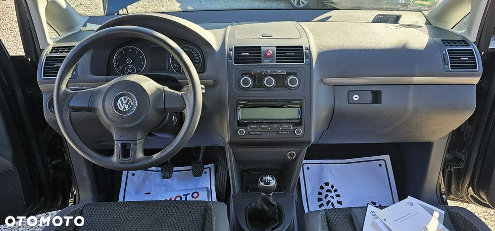 Volkswagen Touran - 30